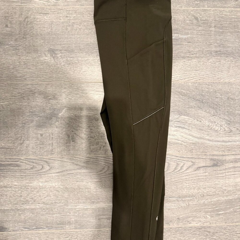 Lululemon Olive Green Speed Up Crop 21 Size 4 - Picture 6 of 8